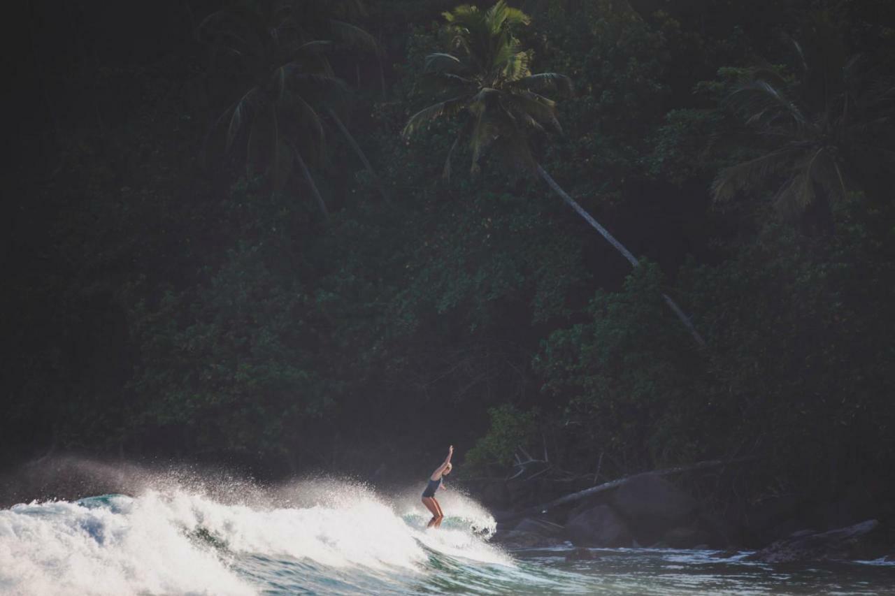 Layback Boutique Surf & Yoga Camp Sri Lanka Weligama Exterior photo