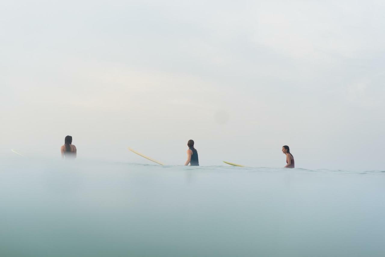 Layback Boutique Surf & Yoga Camp Sri Lanka Weligama Exterior photo